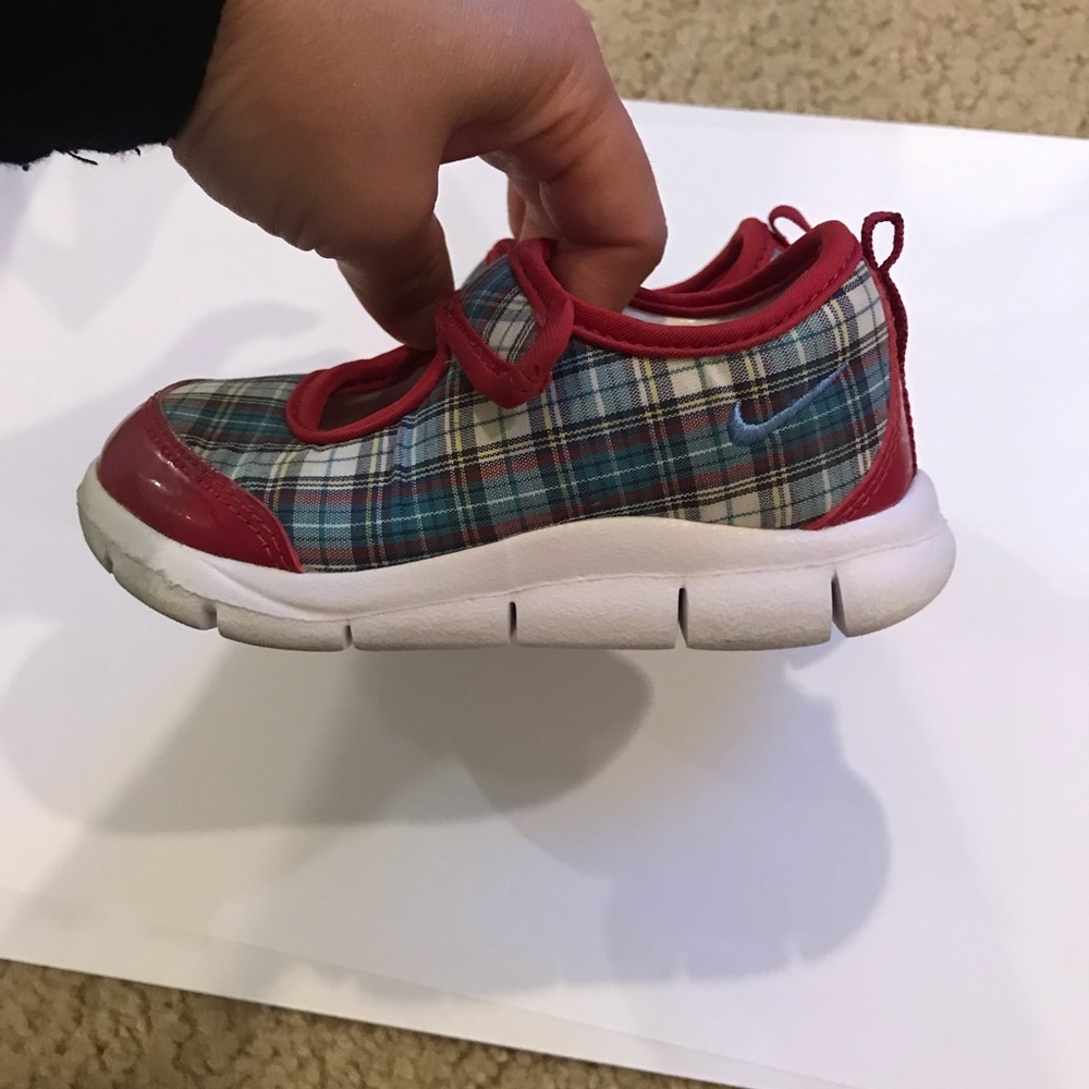 ❌SOLD❌ Nike Free sz 7C